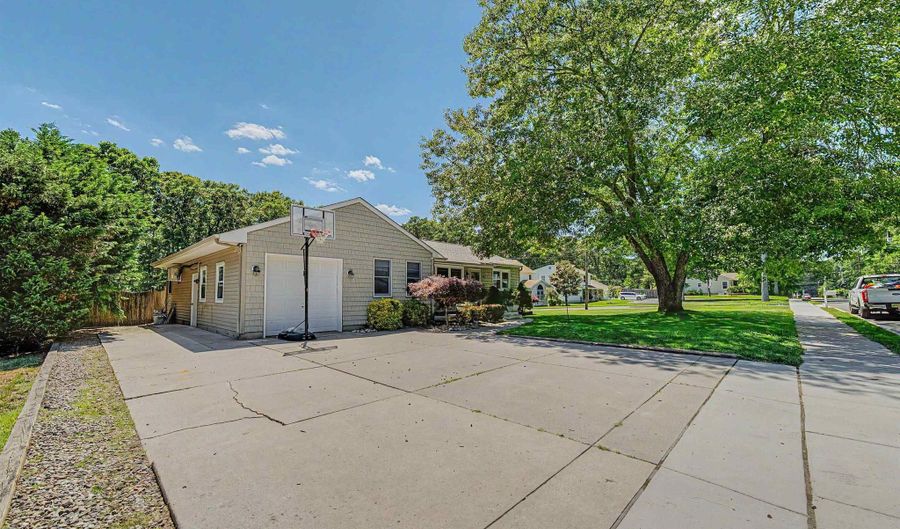 149 Crestview Ave, Absecon, NJ 08201 - 4 Beds, 2 Bath
