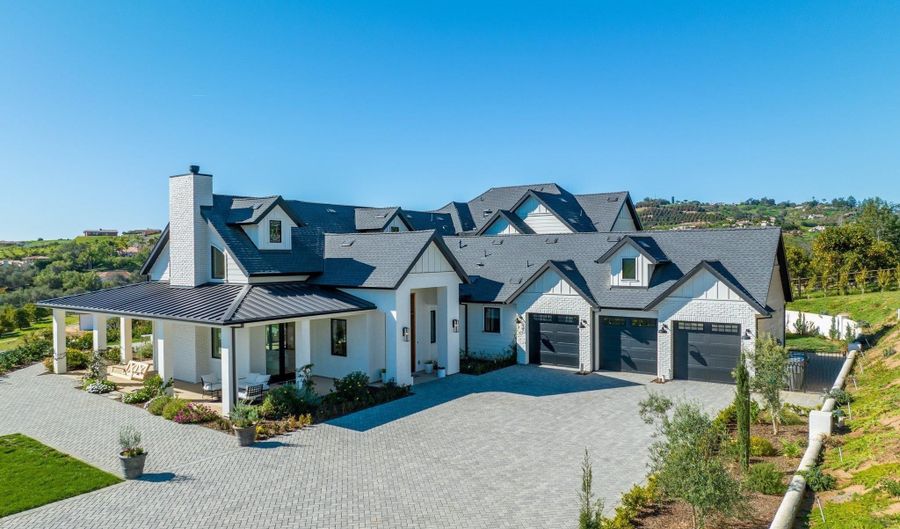5107 Tangerine Ln, Fallbrook, CA 92028 - 5 Beds, 5 Bath
