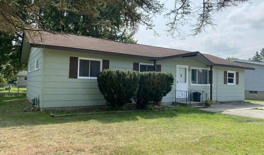 211 Par Dr, Alpena, MI 49707 - 3 Beds, 1 Bath