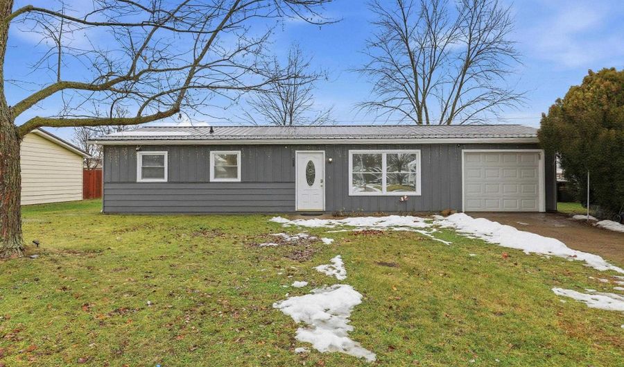 808 Huron Way, Auburn, IN 46706 - 3 Beds, 1 Bath