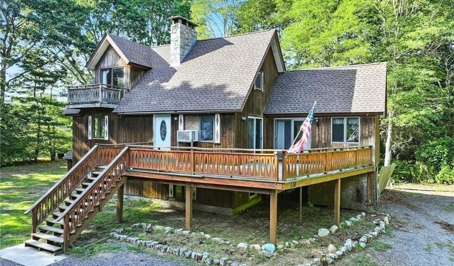 130 S Niantic Dr, Charlestown, RI 02813 - 3 Beds, 2 Bath
