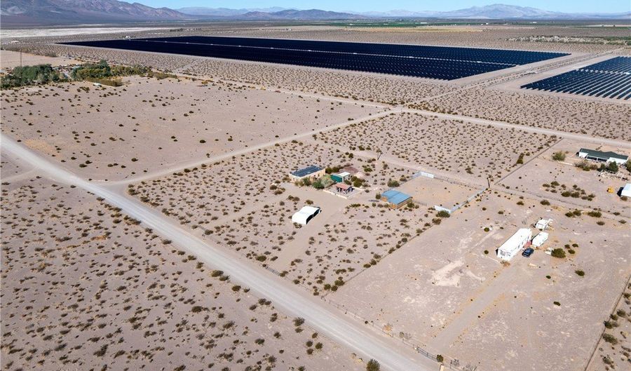930 W Weiss Blvd, Amargosa Valley, NV 89020 - 2 Beds, 2 Bath