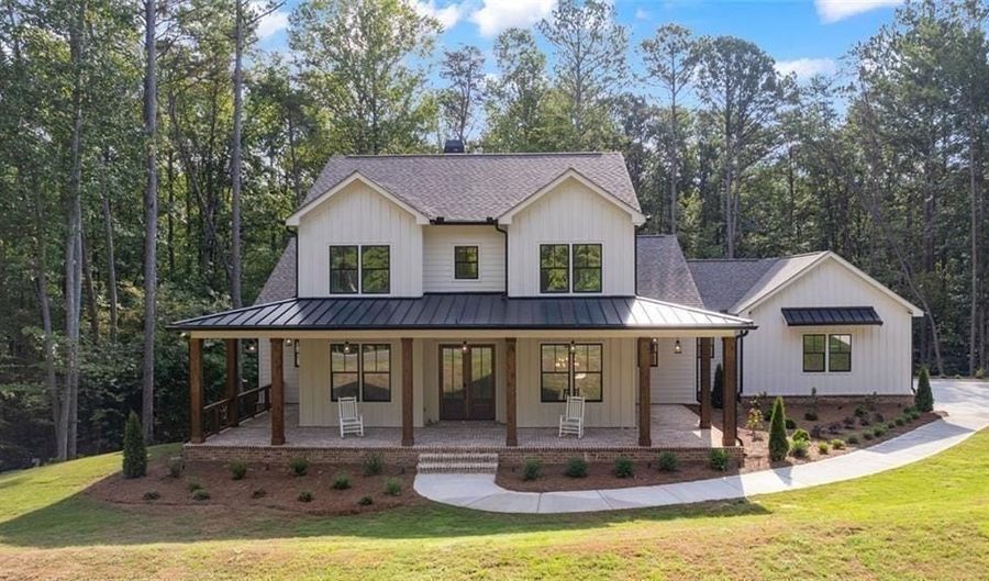 240 Highlands Chase, Ball Ground, GA 30107 - 4 Beds, 4 Bath