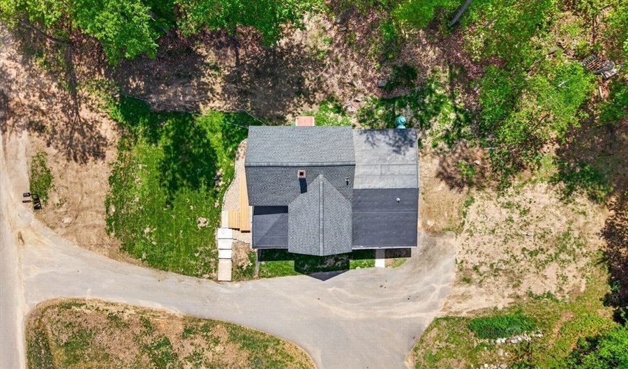 148 Center St, Ashburnham, MA 01430 - 4 Beds, 3 Bath