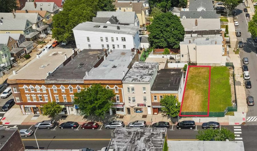 793 BROADWAY, Bayonne, NJ 07002 - 0 Beds, 0 Bath