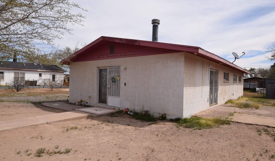 1013 S Silver St, Deming, NM 88030 - 4 Beds, 2 Bath