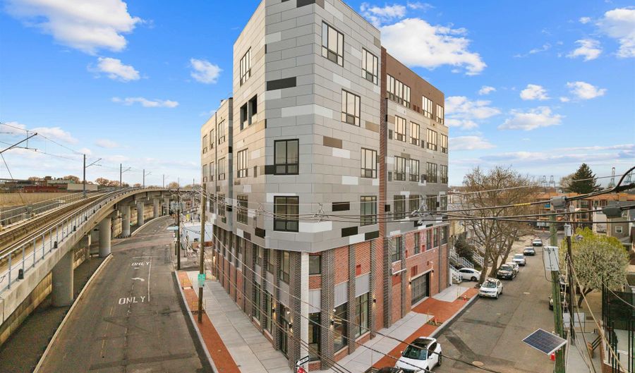 17 AVENUE E 201, Bayonne, NJ 07002 - 0 Beds, 1 Bath