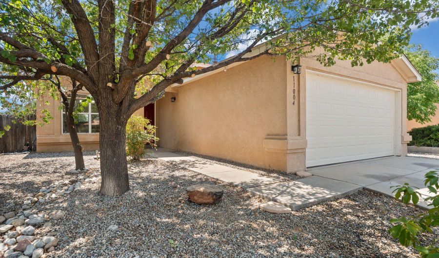 11004 TEAL Rd SW, Albuquerque, NM 87121 - 3 Beds, 2 Bath