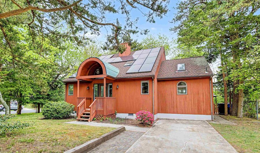 31 Ventnor Ave, Beesleys Point, NJ 08223 - 3 Beds, 2 Bath