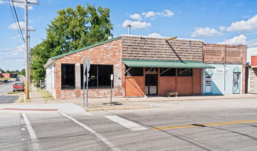 103 E Broadway, Ashland, MO 65010 - 0 Beds, 0 Bath