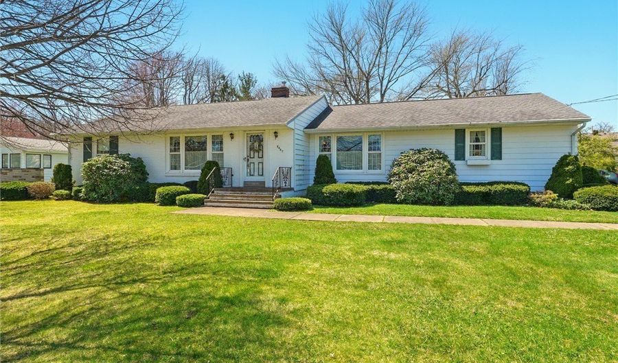 6407 Hiram Ave, Ashtabula, OH 44004 - 3 Beds, 3 Bath
