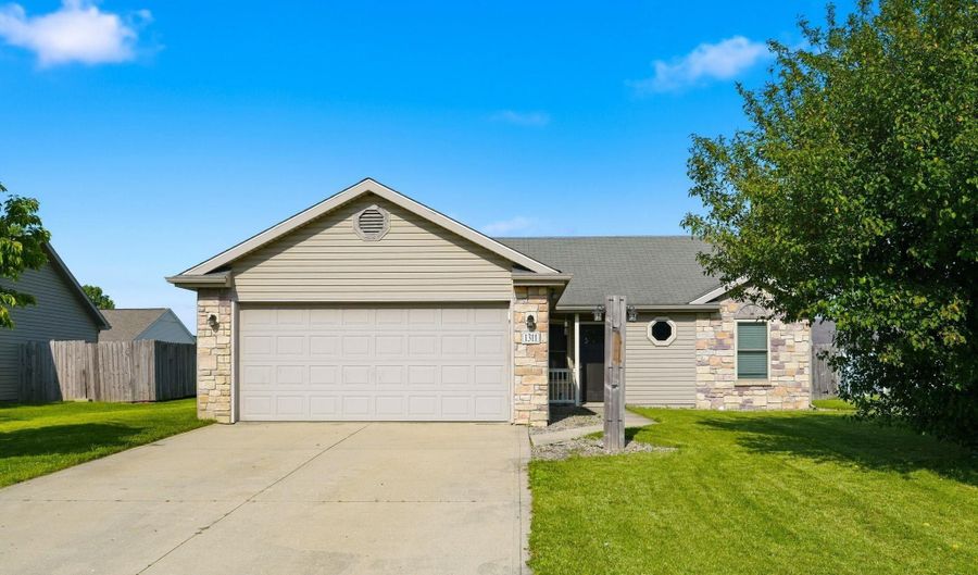 1311 Lori Lea St, Auburn, IN 46706 - 3 Beds, 2 Bath