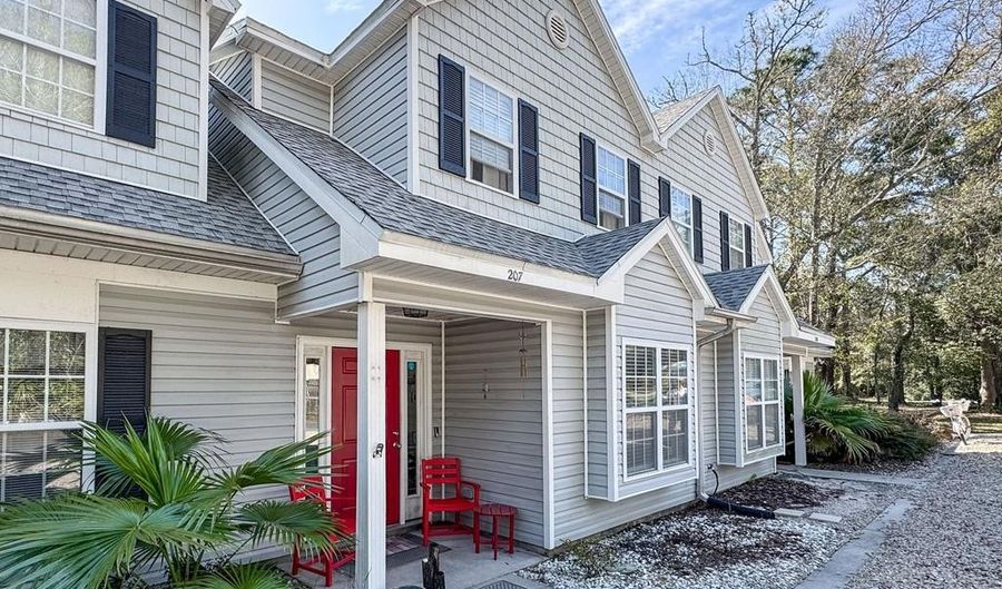 207 Sawyer Ln, Apalachicola, FL 32320 - 2 Beds, 3 Bath