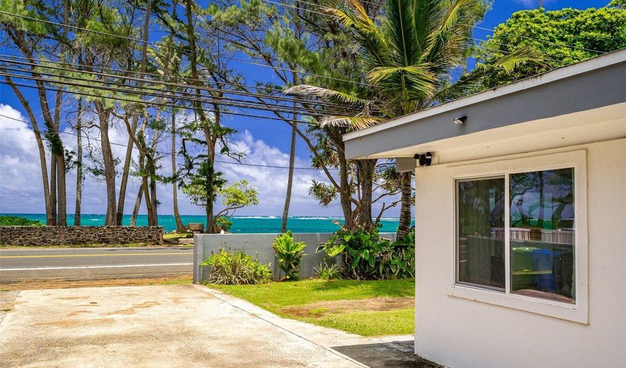 54-100 Kamehameha Hwy, Hauula, HI 96717 - 6 Beds, 4 Bath