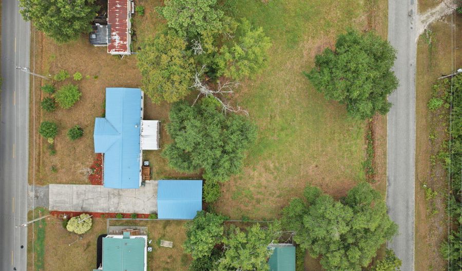 302 Butter Rd, Bonneau, SC 29431 - 3 Beds, 3 Bath
