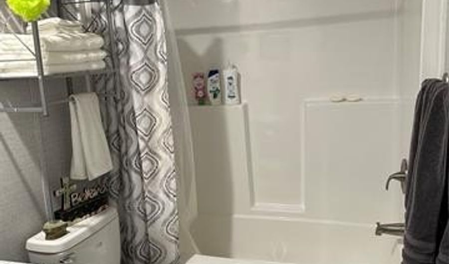 1318 N Banty Rd, Bennington, OK 74723 - 3 Beds, 2 Bath