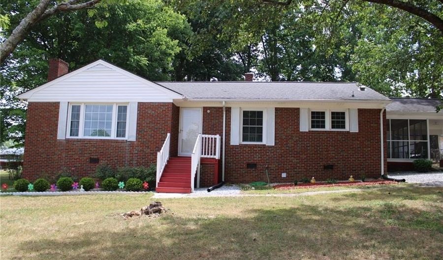 1552 Shady Dr, Asheboro, NC 27203 - 3 Beds, 1 Bath