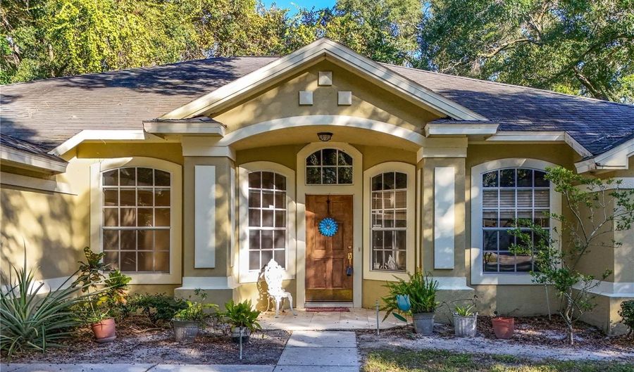 1118 CROWN ISLE Cir, Apopka, FL 32712 - 3 Beds, 2 Bath