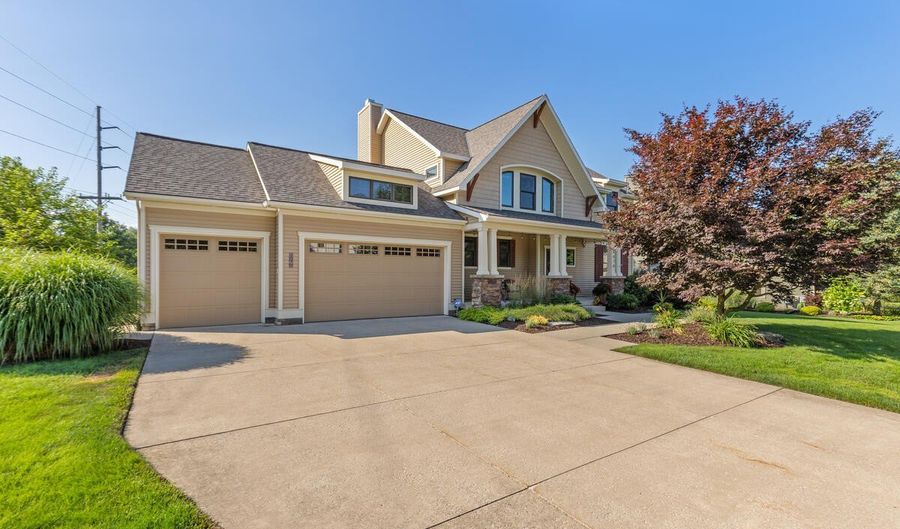 4878 W Village Trl SE, Ada, MI 49301 - 5 Beds, 4 Bath