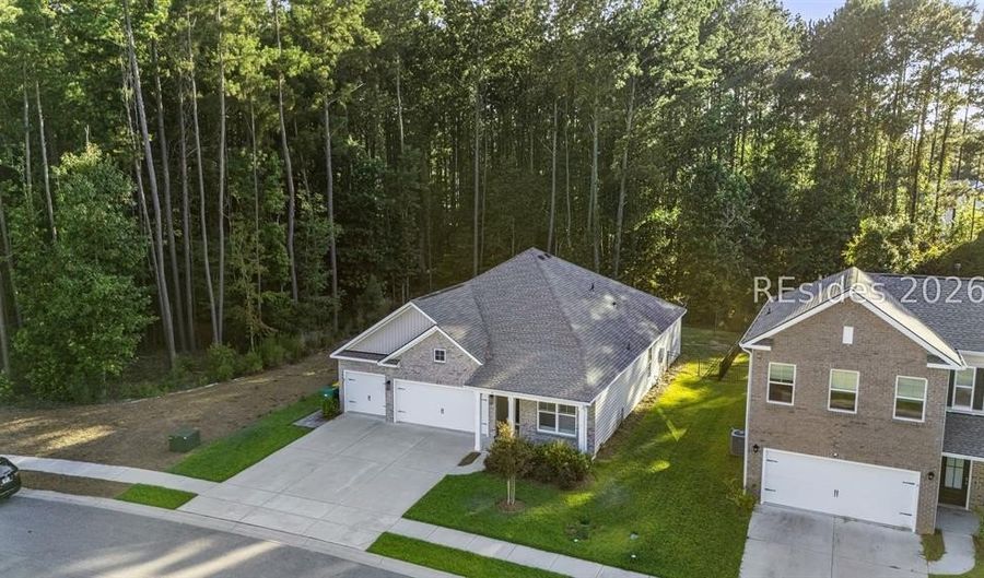 10 Runner Stone Rd, Bluffton, SC 29909 - 4 Beds, 3 Bath