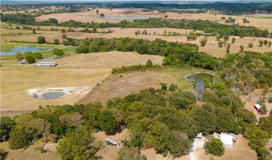 4513 Scenic View Dr, Anderson, TX 77830 - 4 Beds, 3 Bath