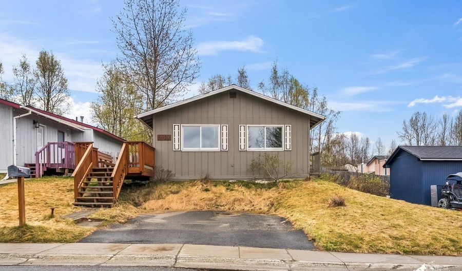 6910 Ryan Ct, Anchorage, AK 99504 - 2 Beds, 2 Bath