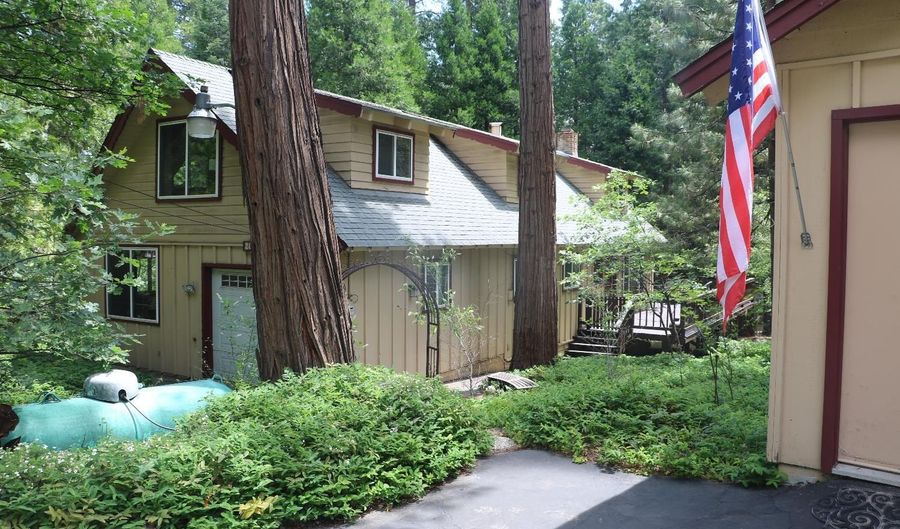2047 Fifth Green Dr, Arnold, CA 95223 - 3 Beds, 2 Bath