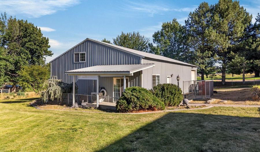 509 W Wagon Wheel Pr NW, Benton City, WA 99320 - 3 Beds, 2 Bath