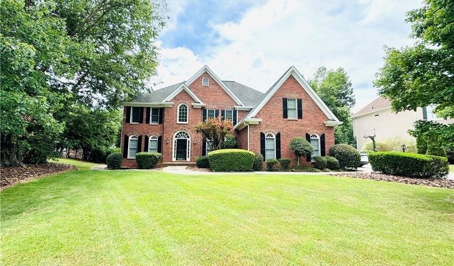 1070 Admiral Xing, Alpharetta, GA 30005 - 5 Beds, 4 Bath
