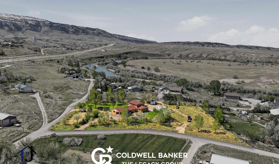 7950 W Riverside Dr, Casper, WY 82604 - 4 Beds, 4 Bath
