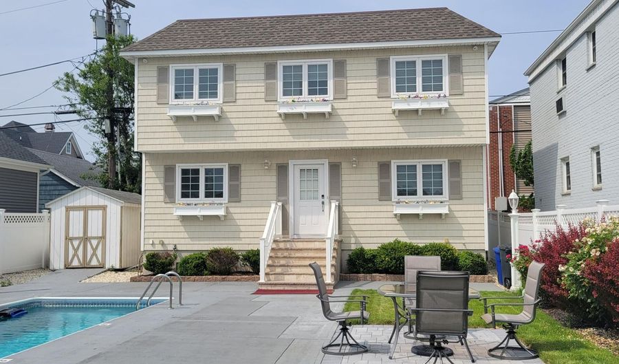 110 B 5th, Belmar, NJ 07719 - 2 Beds, 3 Bath