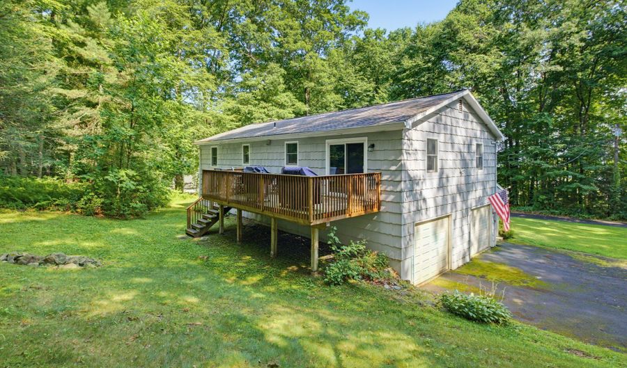 18 Vale Rd, Brookfield, CT 06804 - 4 Beds, 3 Bath