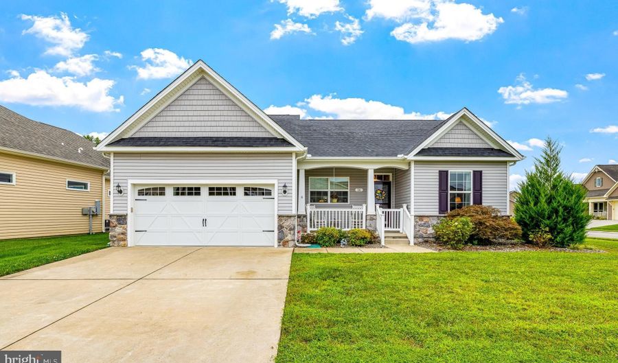 16 LEXIE Ct, Dover, DE 19904 - 2 Beds, 2 Bath
