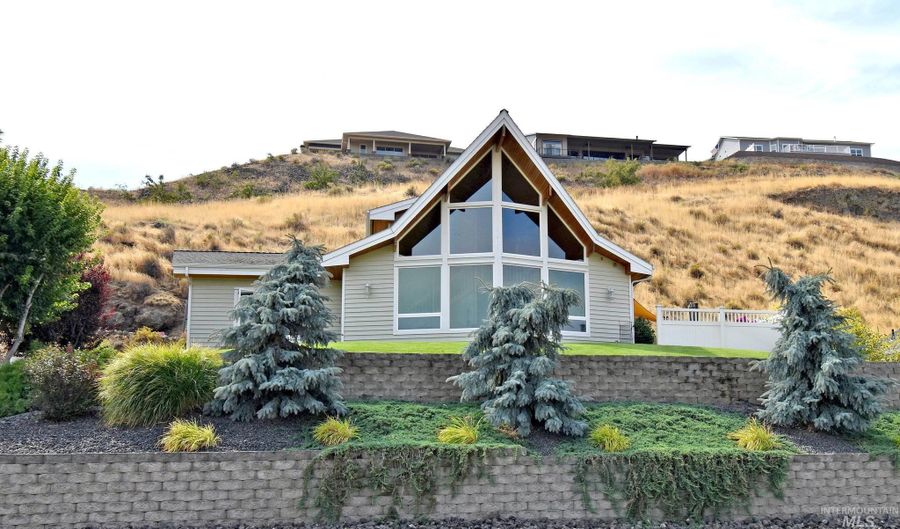 66 Appleford Ct, Asotin, WA 99402 - 3 Beds, 3 Bath