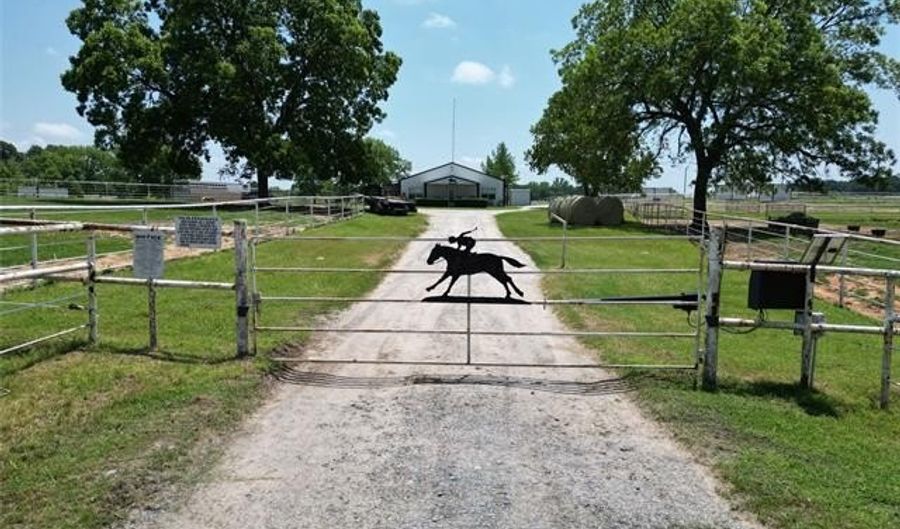 10815 State Hwy 19, Ada, OK 74820 - 2 Beds, 2 Bath