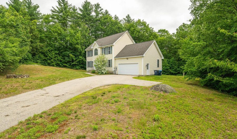 11 Stonington Dr, Belmont, NH 03220 - 3 Beds, 3 Bath