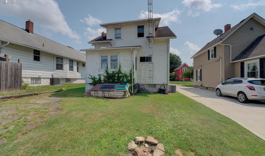 701 Tenney Ave, Amherst, OH 44001 - 3 Beds, 2 Bath