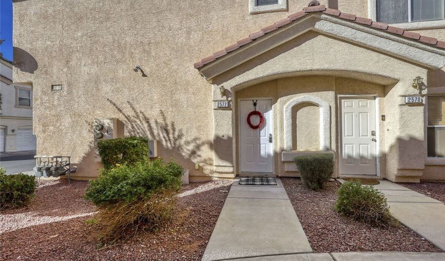 2572 Land Rush Dr, Henderson, NV 89002 - 2 Beds, 2 Bath