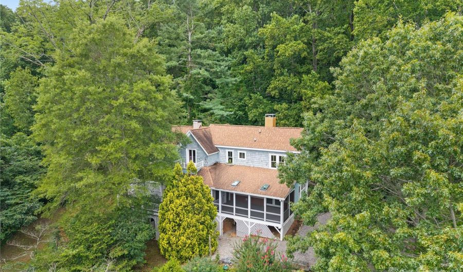 32 Delano Rd, Asheville, NC 28805 - 4 Beds, 4 Bath