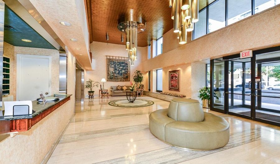 1016 S WAYNE St #408, Arlington, VA 22204 - 2 Beds, 2 Bath