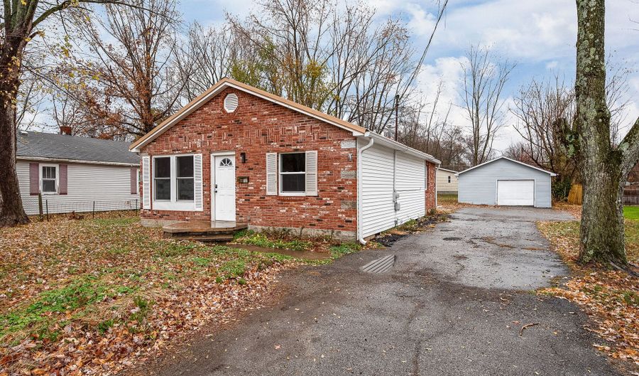 1153 Clay St, Austin, IN 47102 - 3 Beds, 1 Bath