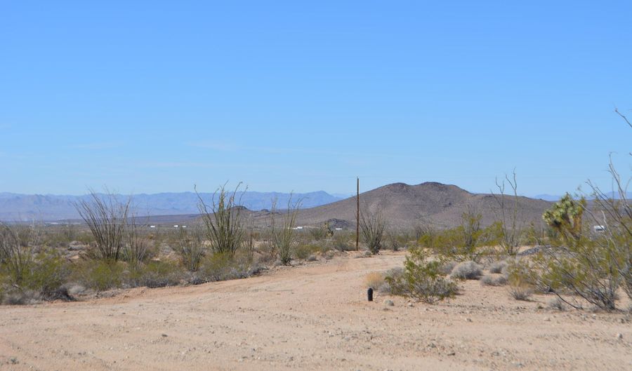 14355 S Angell Rd, Yucca, AZ 86438 - 2 Beds, 2 Bath