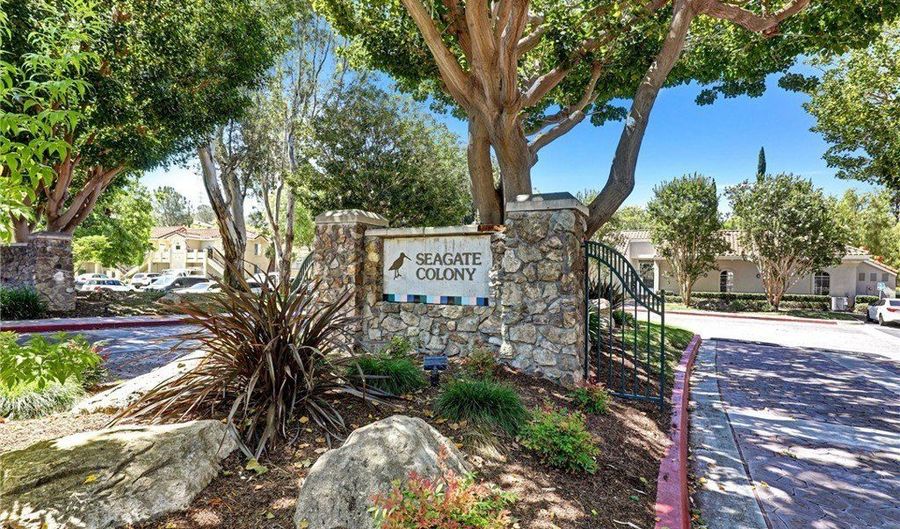 5 Cinnamon Teal, Aliso Viejo, CA 92656 - 2 Beds, 2 Bath