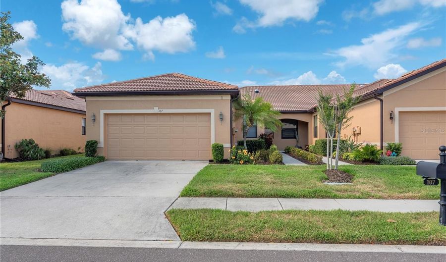 107 SHELL FALLS Dr, Apollo Beach, FL 33572 - 2 Beds, 2 Bath