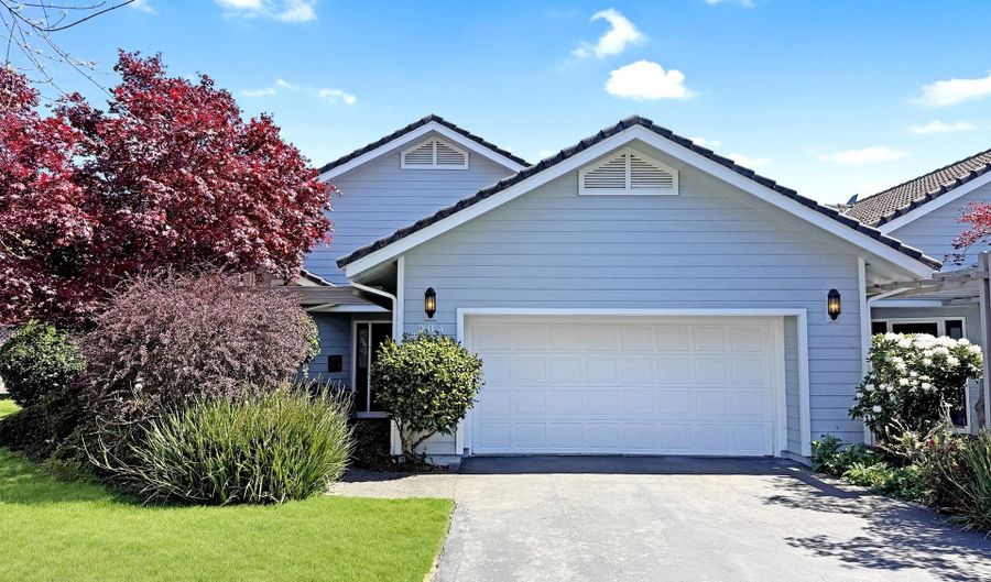 204 SCHOONER BAY Dr, Brookings, OR 97415 - 3 Beds, 2 Bath