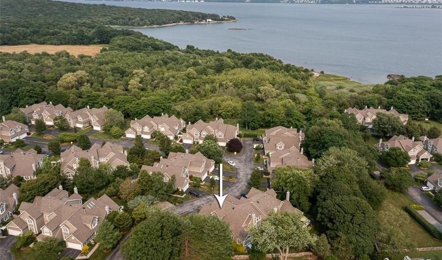 2 Seal Island Rd, Bristol, RI 02809 - 3 Beds, 3 Bath
