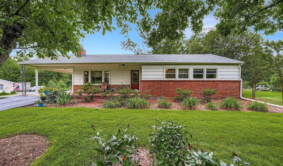 12105 LANHAM SEVERN Rd, Bowie, MD 20720 - 3 Beds, 2 Bath