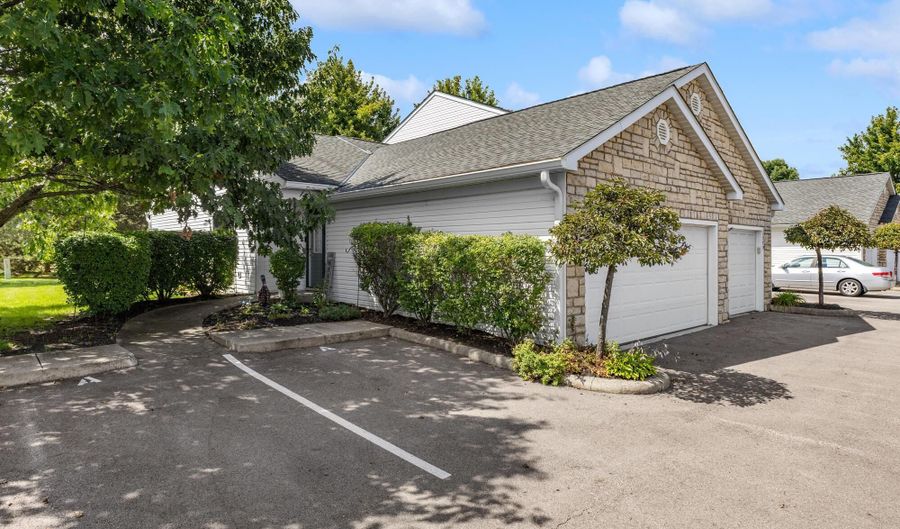 1981 Hoadley Dr 10A, Columbus, OH 43228 - 2 Beds, 2 Bath