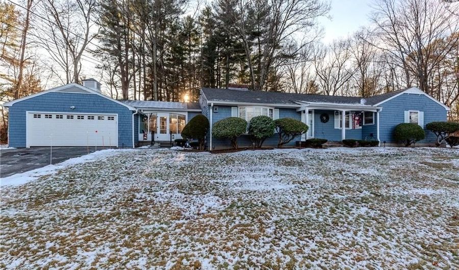 23 Roselawn Ave, North Smithfield, RI 02824 - 4 Beds, 2 Bath