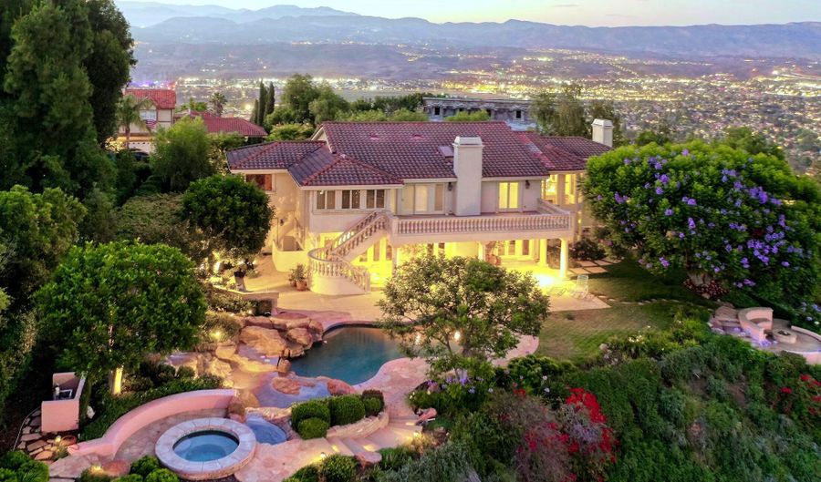 11848 Presilla Rd, Camarillo, CA 93012 - 5 Beds, 5 Bath